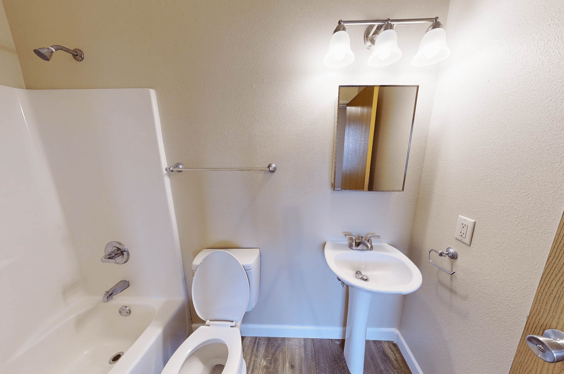 Gallery Photo 28